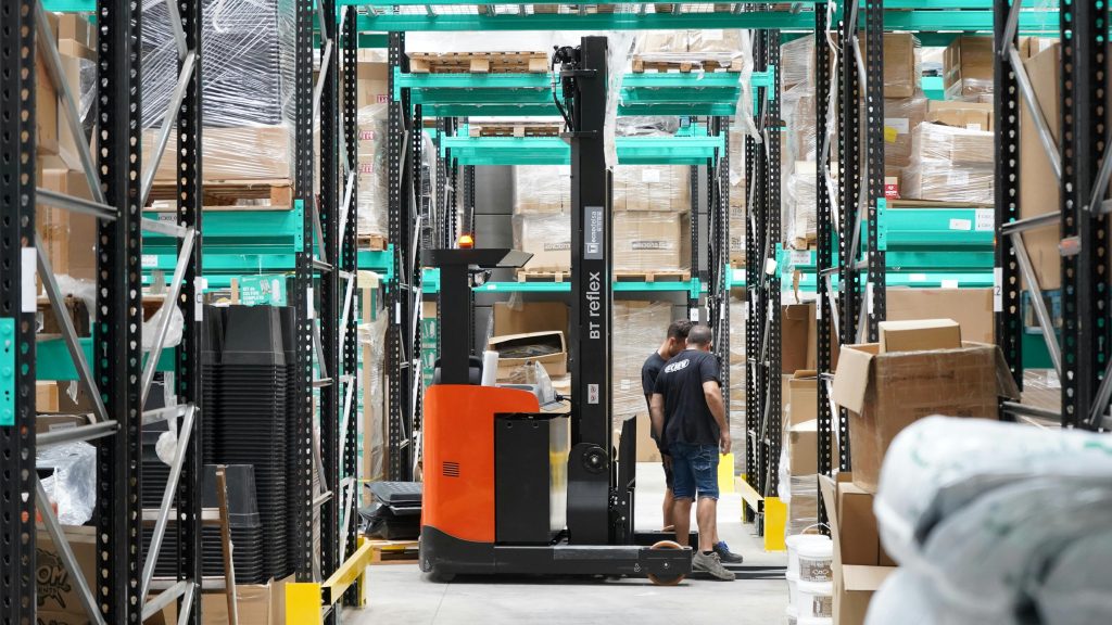 What Are the Benefits of 3PL Multi-Client Capabilities?